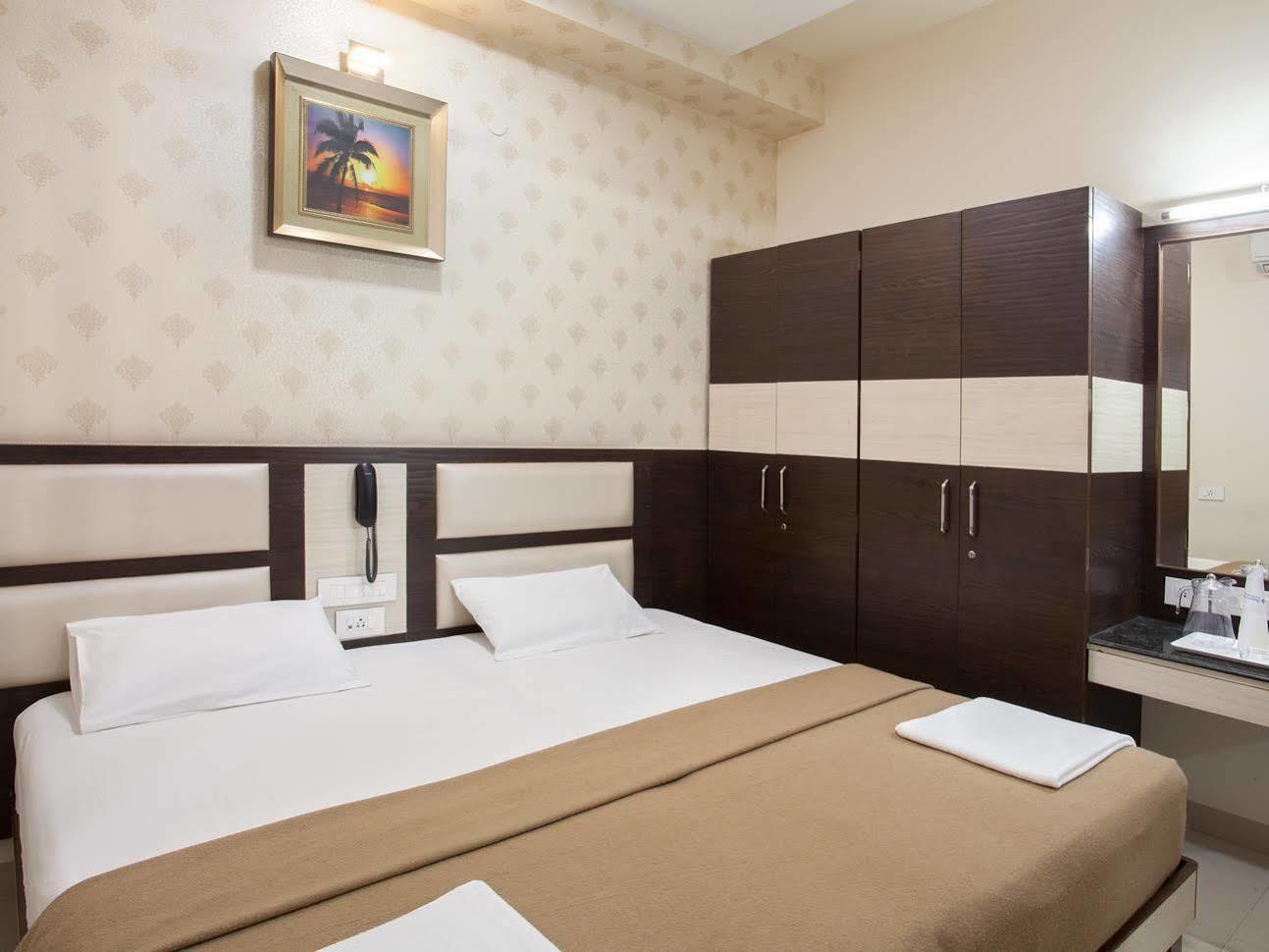Hotel Ananyas Nest Coimbatore Esterno foto