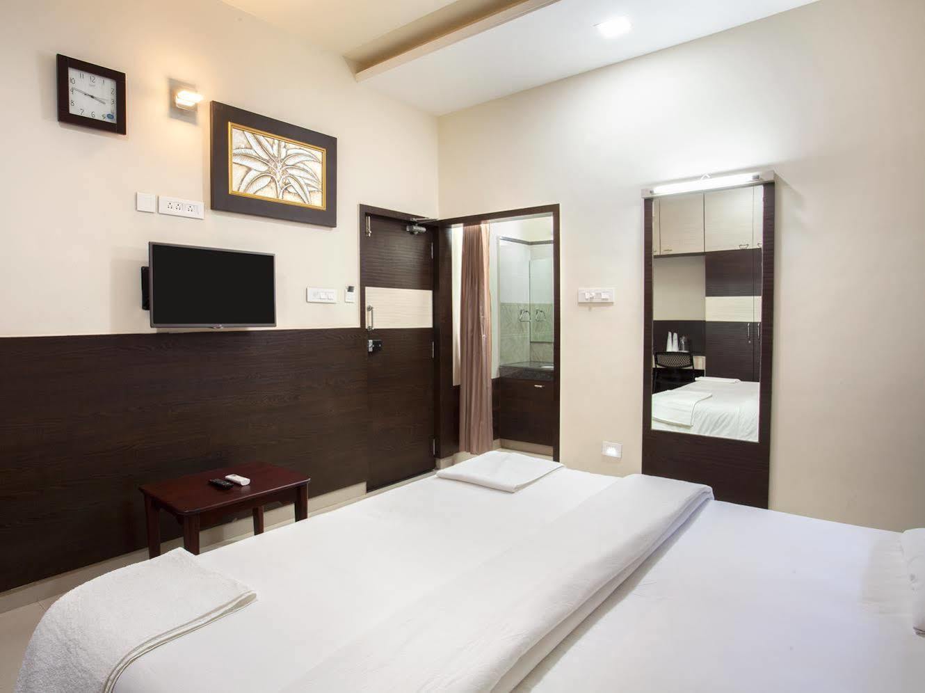 Hotel Ananyas Nest Coimbatore Esterno foto